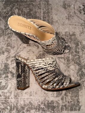 SCHUTZ Black and White Snakeskin Strappy Block Heel Mule 8B